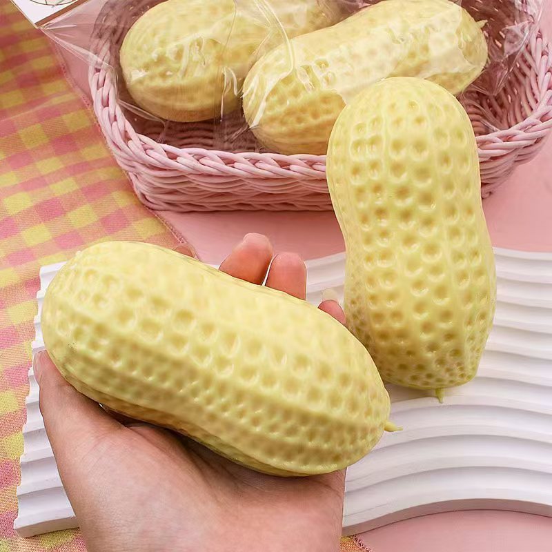 In Stock Peanut Stress Ball Cr - огляд і ціна Vinyl Figure Blank