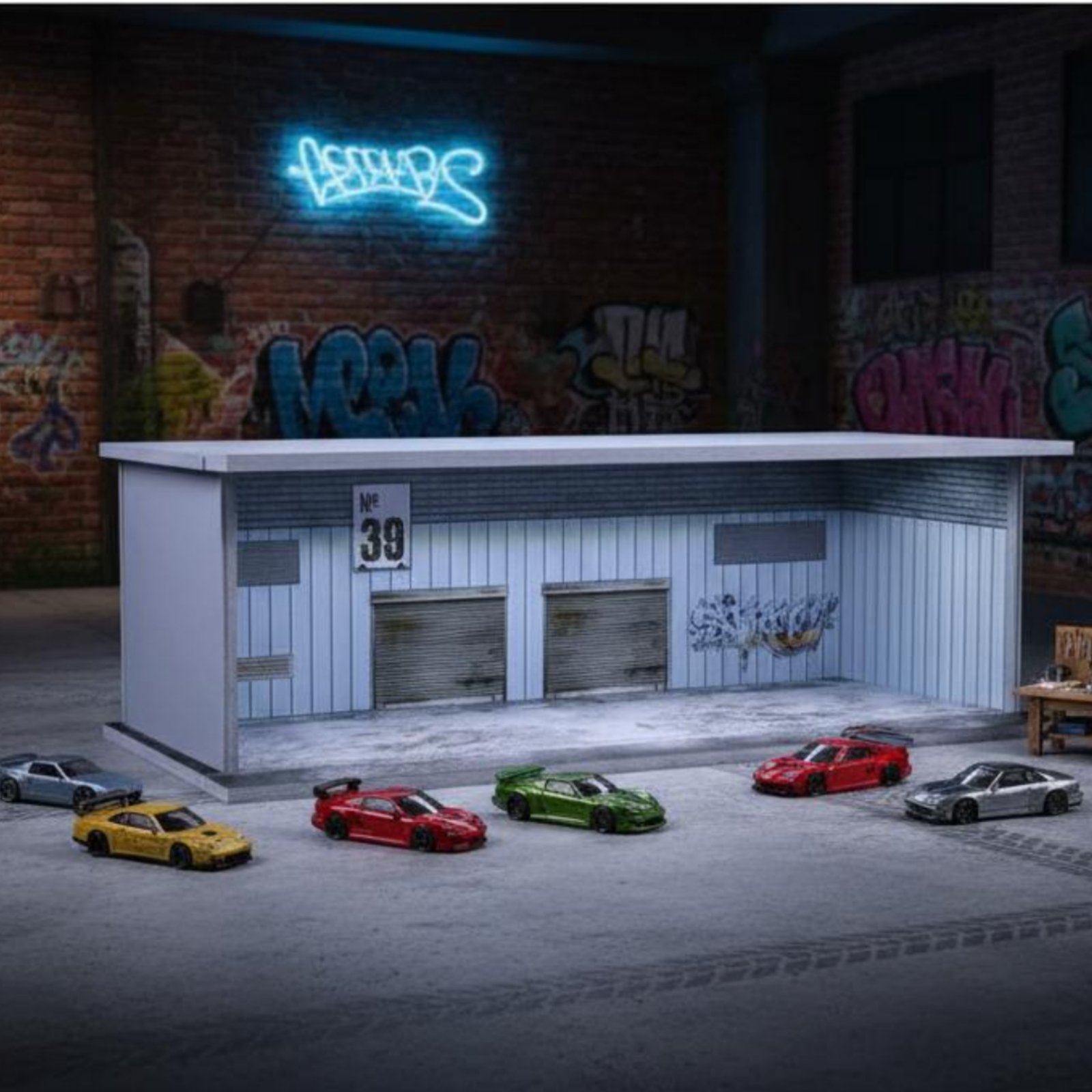 Graffiti Parking Garage Displa - огляд і ціна Display Case Acrylic